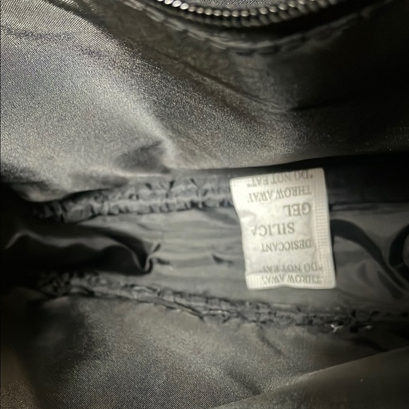 Victoria Secret Crossbody Bag with Gold Chain - Picture 2 of 8